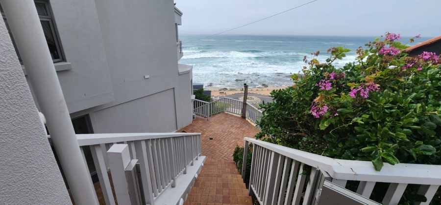 6 Bedroom Property for Sale in Herolds Bay Western Cape